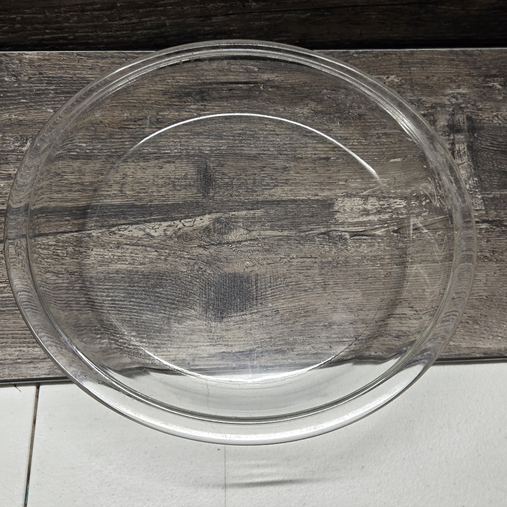 Vintage Pyrex 9" Clear Glass‎ Round 1.5" Deep Pie Plate Dish #209.
